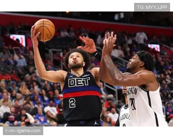 杜伦强势统治篮板助力球队逆转取胜