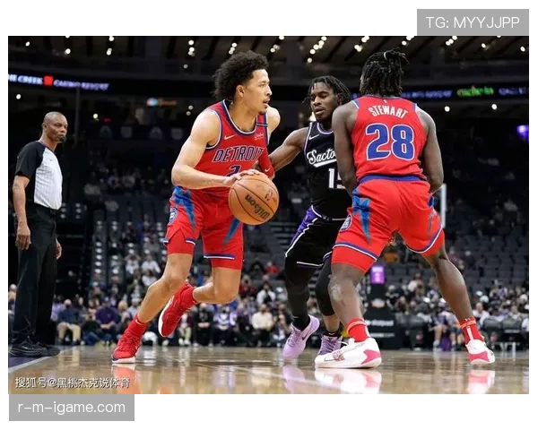 以赛亚·斯图尔特助力活塞内线提升，球队防守表现显著增强
