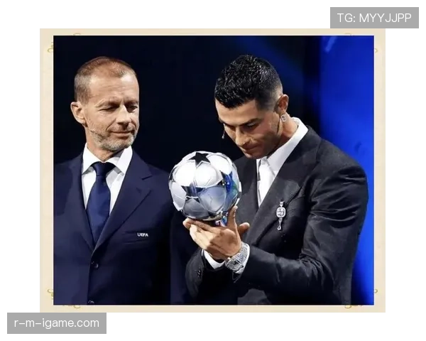 C罗身体管理秘诀揭秘:职业生涯长青与持续巅峰状态的关键所在 C罗身体管理秘诀揭秘:职业生涯长青与持续巅峰状态的关键所在