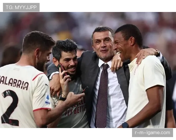 《马尔蒂尼传记引发热议：足球传奇如何重塑全球足球文化》