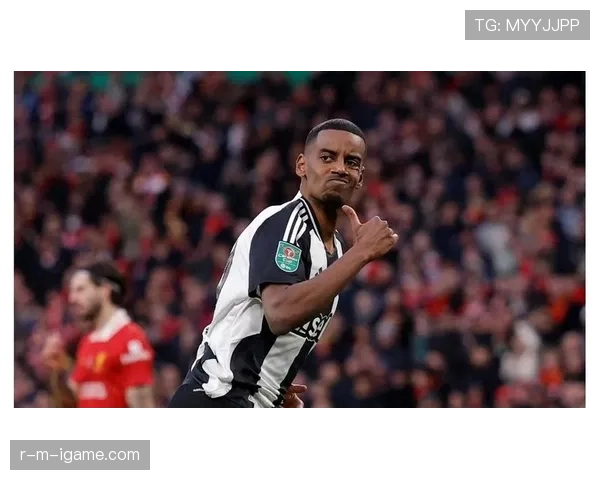 伊萨克为何被称为“最像边锋的中锋”?解析其无球跑位与持球推进优势 伊萨克为何被称为“最像边锋的中锋”?解析其无球跑位与持球推进优势